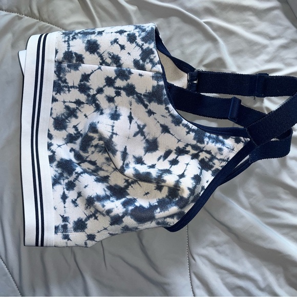 cacique 38F bra - Picture 3 of 5